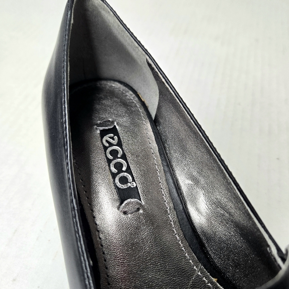 Ecco Loafers , Black - Picture 8 of 12